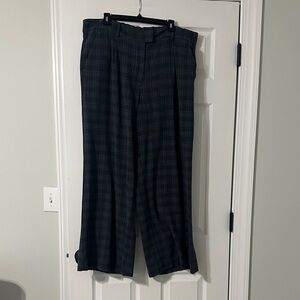 American Eagle Outfitters Women's Black Plaid Trousers